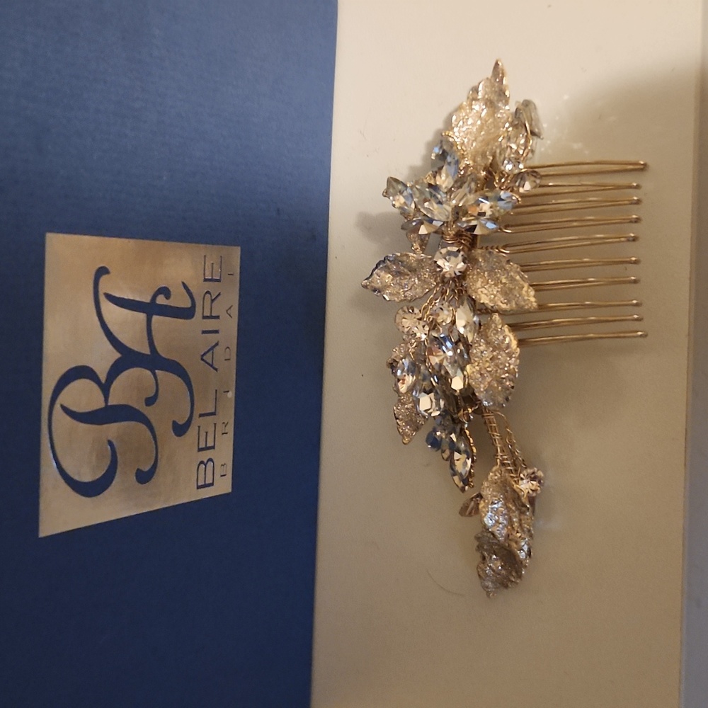 Bel Aire Bridal 2 Hair Combs light gold and crystal